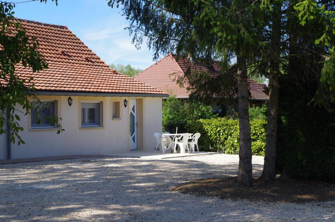 Gîte Les Grands Prés Frontenard Exterior foto